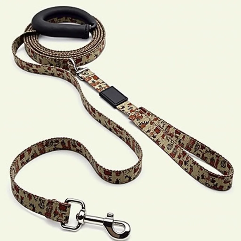 Dog lead for hunting with padded handle